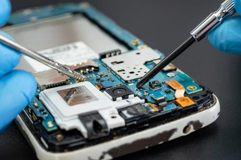Reconditioning an electronic device
