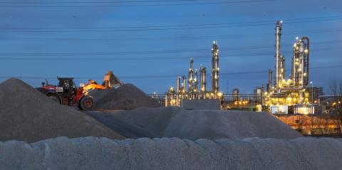 Photo of a waste-to-energy plant